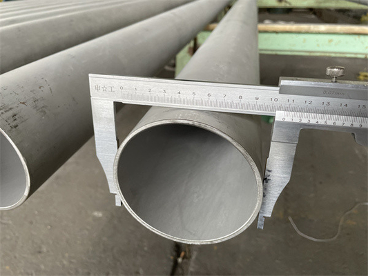 JIS SUS304L lustrou o tubo redondo resistente à corrosão soldado sem emenda da tubulação de aço inoxidável